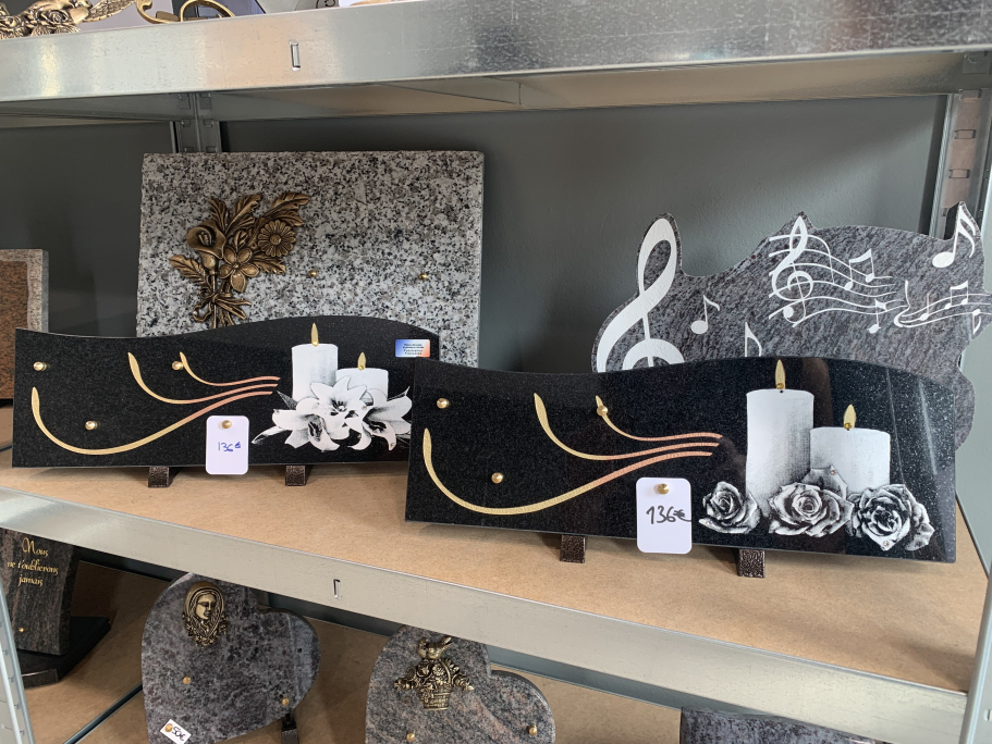 Fleurs et Articles funéraires - Image 2